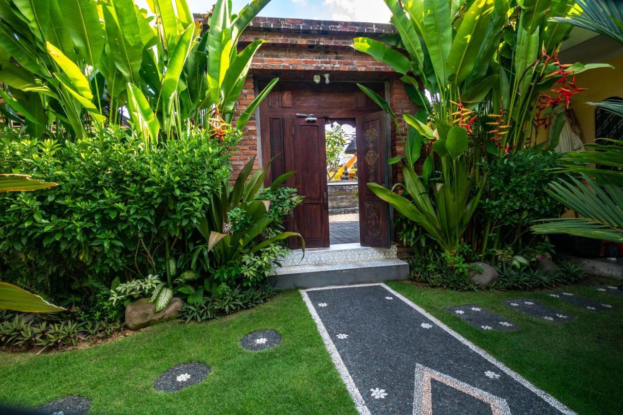 D-Anyar Stay And Surf Canggu Εξωτερικό φωτογραφία