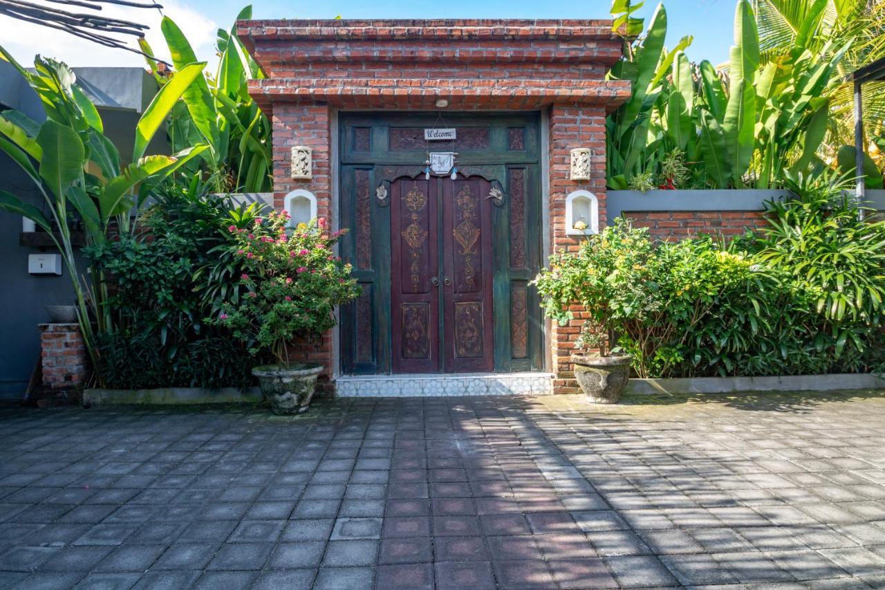 D-Anyar Stay And Surf Canggu Εξωτερικό φωτογραφία