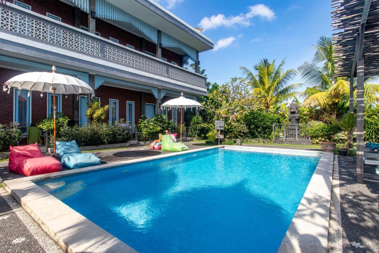 D-Anyar Stay And Surf Canggu Εξωτερικό φωτογραφία